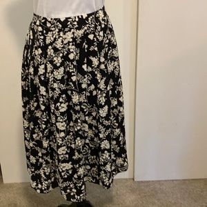 Talbots print skirt, lined, black with white flower print, polyester